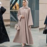 Trendy Abayas: Elegance Meets Modern Style