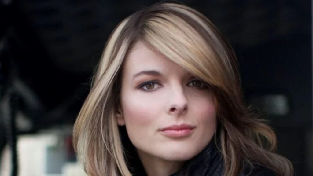 Lisa Kelly's Staggering Net Worth in 2025